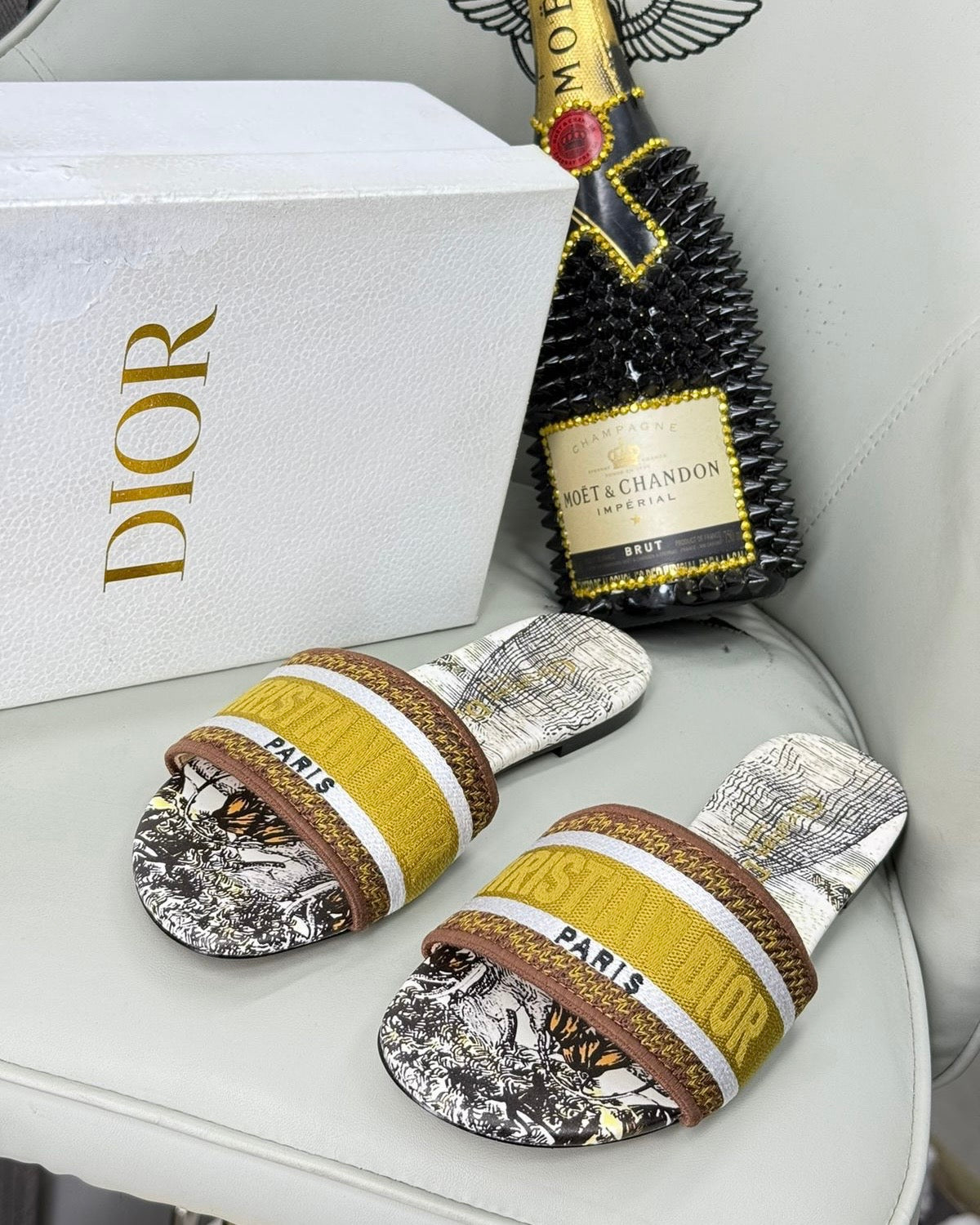 Dior